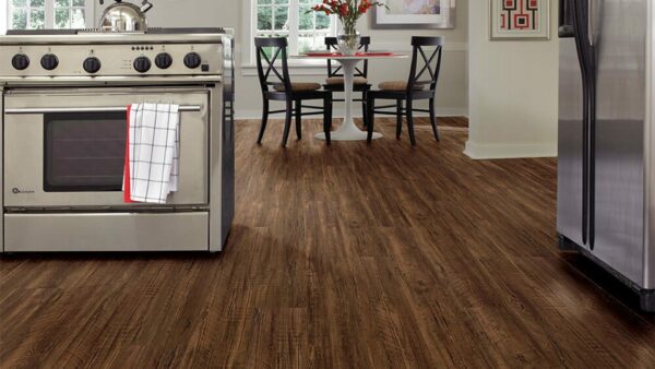 COREtec - VV024 COREtec Plus 7" Kingswood Oak | Giant Commercial Flooring